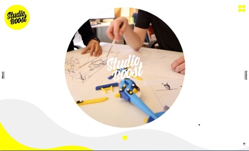 ⭐⭐⭐ Manu Lechat- Webdesigner, intégrateur, développeur Web freelance, book graphiste